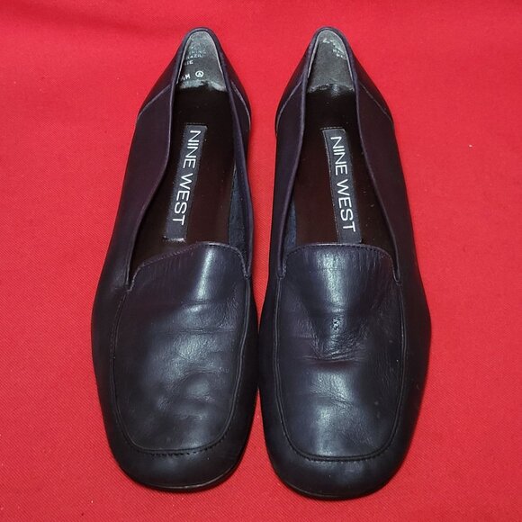 Nine West Leather Navy Blue Slip On Flat Shoes 5 1/2 M - Picture 5 of 10